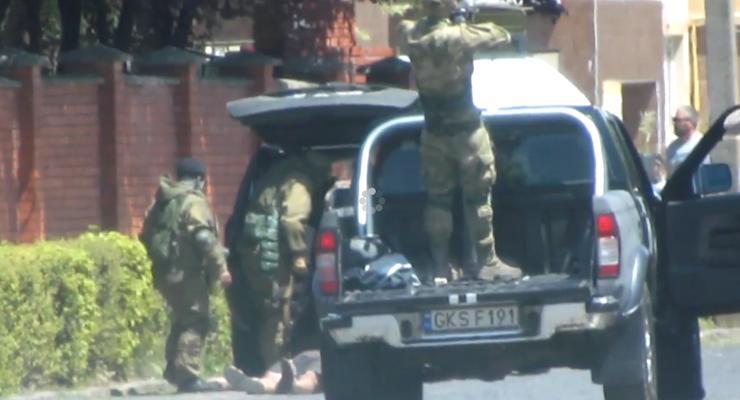 Стрельба в Мукачево: появилось оперативное видео с места перестрелки