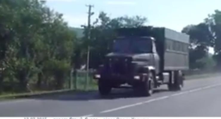 В сторону Мукачево движется военная техника - очевидцы
