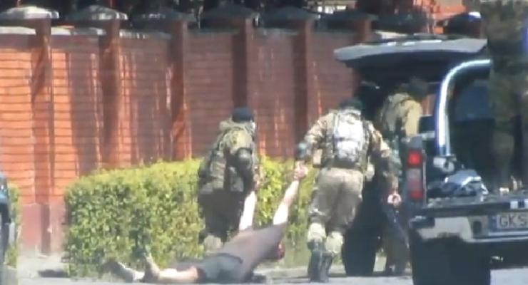 МВД: Правый сектор первый применил оружие в Мукачево