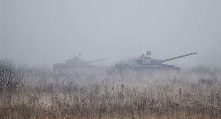 Боевики выдвинули танки на огневые позиции близ Песок и Опытного