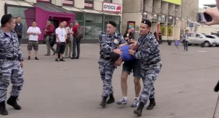 В Москве задержаны фанаты Земфиры за съемку ролика в ее поддержку