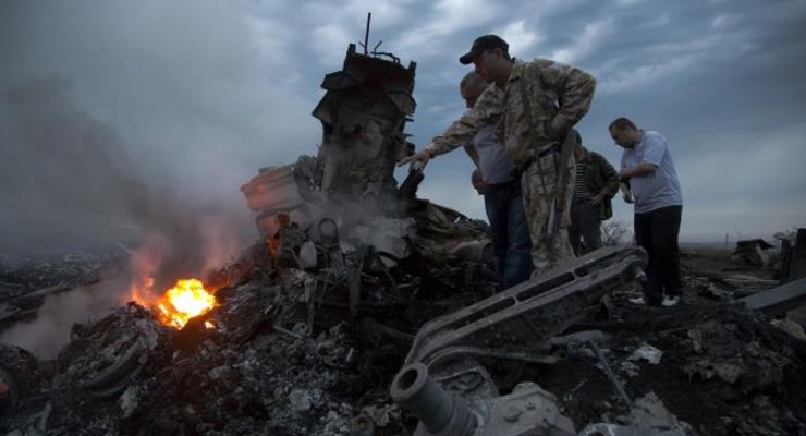 Трагедия MH17: фото и видео сбитого Боинга