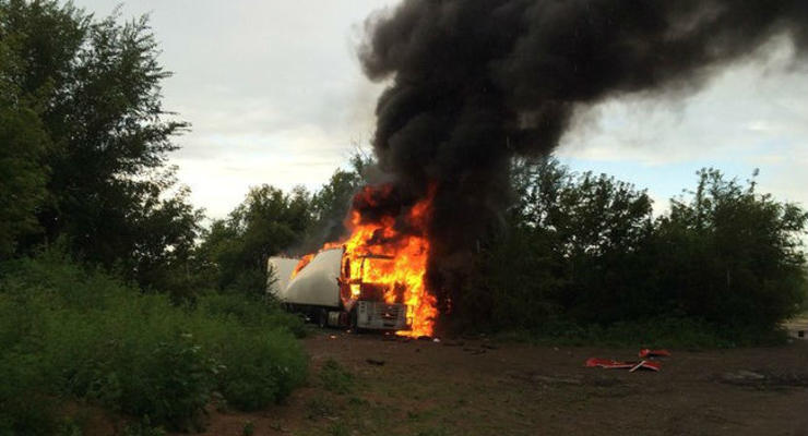Бирюков: На Донбассе "блуждающий танк" уничтожил фуру с контрабандой