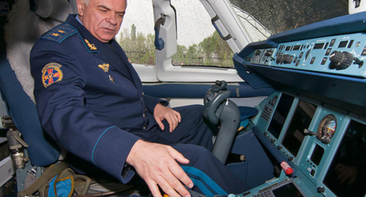 Порошенко назначил командующим ВВС Украины генерал-лейтенанта Дроздова