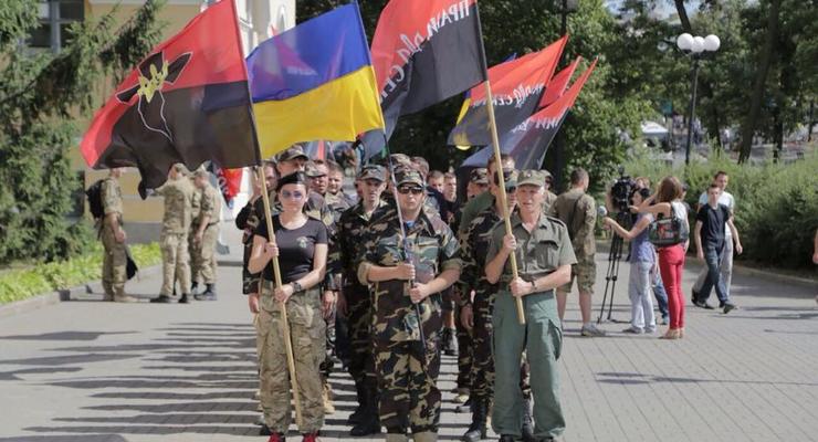 Правый сектор собирается на вече в Киеве