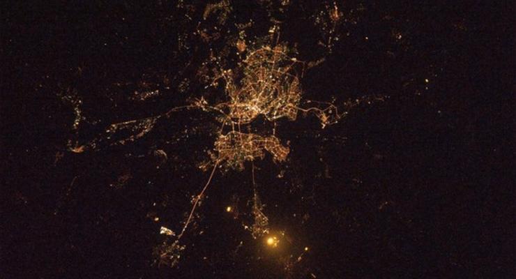 Неземная красота: ночной Киев из космоса