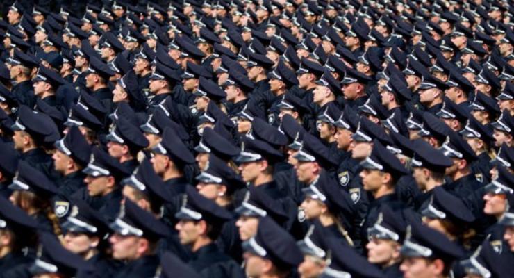 Из полиции уволили уже двенадцать новых патрульных