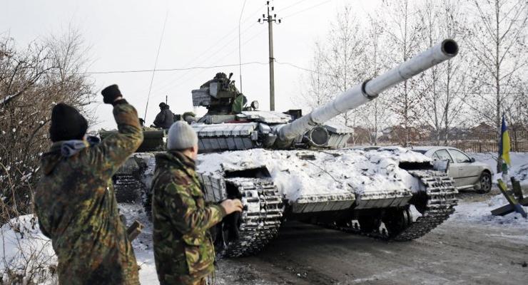Украинская армия готовится к зиме: новая форма, бахилы и буржуйки