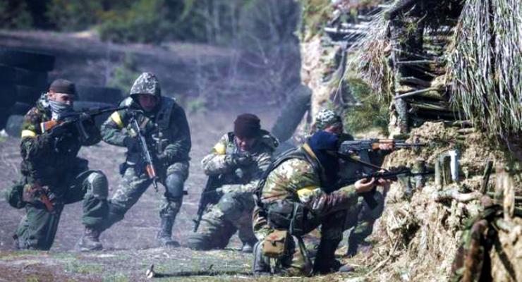 Боевики массированно обстреляли силы АТО у Мариуполя - СМИ