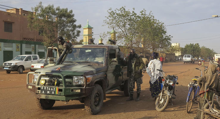 Теракт в Мали могла осуществить группировка, близкая к Аль-Каиде