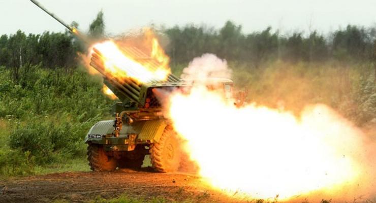 Зона АТО: день начался с обстрелов Градами близ Донецка