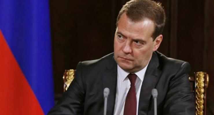 У Путина говорят, что скрыть гибель военных РФ предложил Медведев