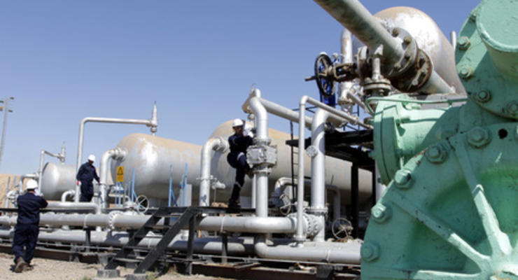 Иран после снятия санкций может увеличить экспорт нефти на 600 тыс. баррелей в сутки