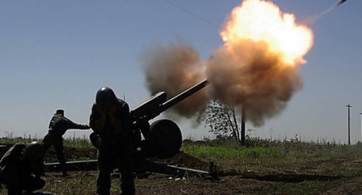 Пресс-центр АТО: Боевики обстреляли позиции украинских военных 148 раз
