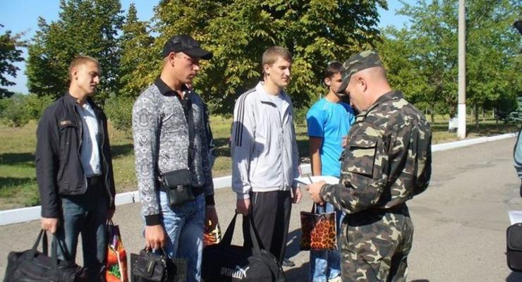 Задержан старший офицер Днепродзержинского военкомата