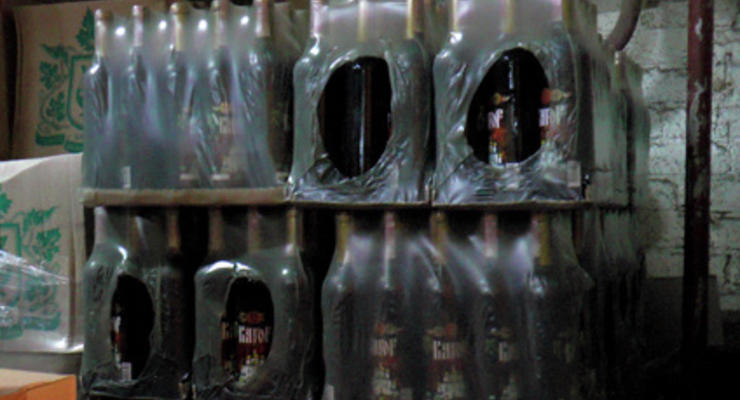 В Херсоне милиция изъяла вино с поддельными акцизными марками на 500 тыс. гривен