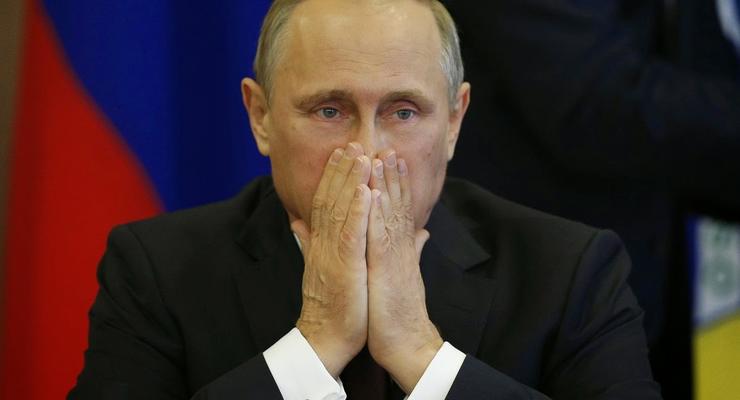 Опрос: Рейтинг Путина в России падает второй месяц подряд
