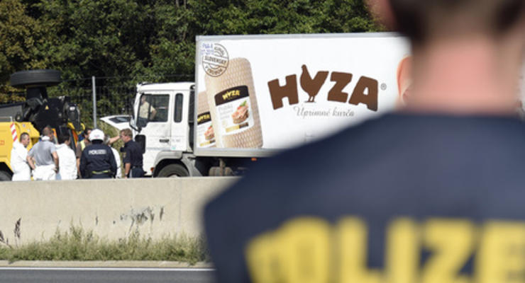 В Австрии найден грузовик с телами не менее 20 мигрантов