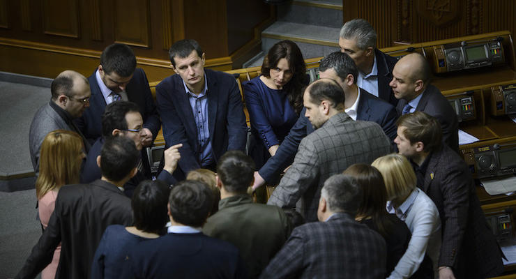 Самопомощь исключила 5 депутатов, голосовавших за децентрализацию