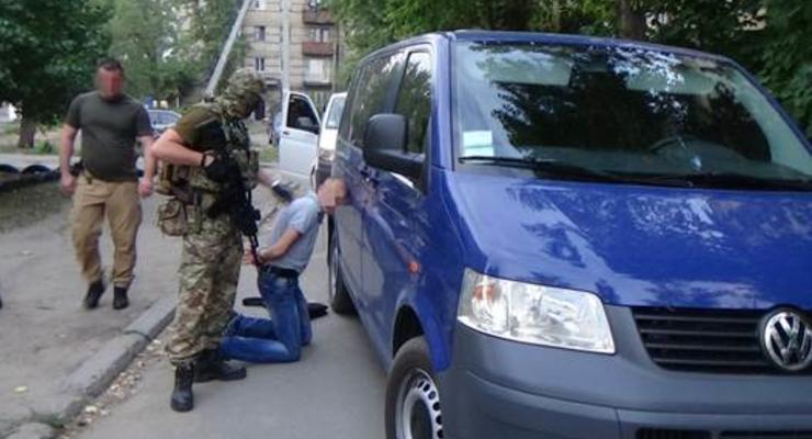 На Луганщине СБУ задержала милиционеров за сбыт наркотиков