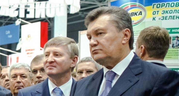 Хакеры слили файлы о связях Ахметова и Януковича с боевиками ДНР