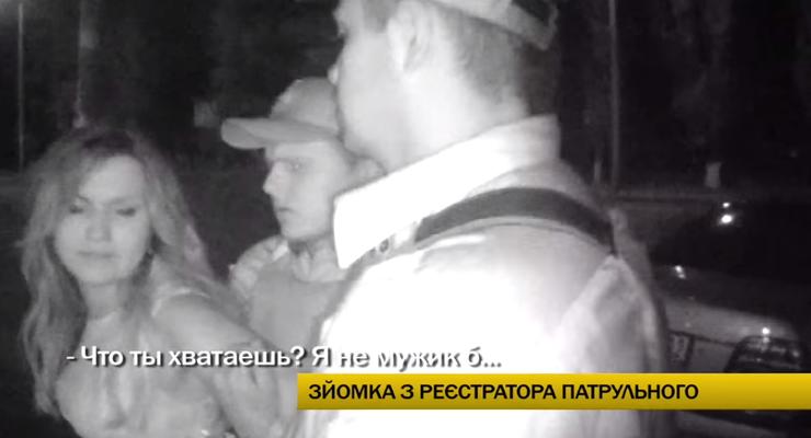 Пьяная невеста бросалась на киевских полицейских