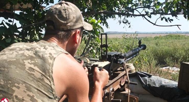 Боевики обстреляли силы АТО в Луганском, Авдеевке и Счастье- штаб