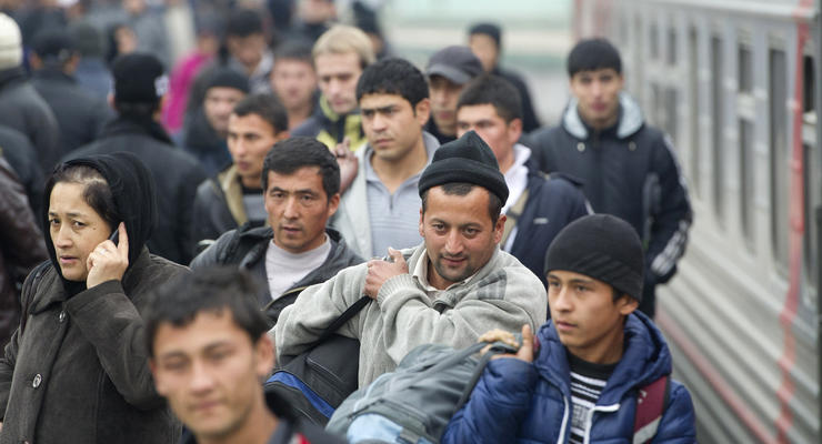 На одесском рынке правоохранители обнаружили более 100 нелегальных мигрантов