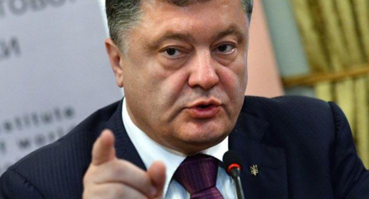 Порошенко призвал усилить санкции против РФ за псевдовыборы ДНР