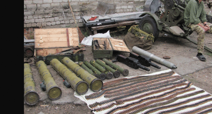 В Луганской области правоохранители изъяли арсенал оружия и боеприпасов
