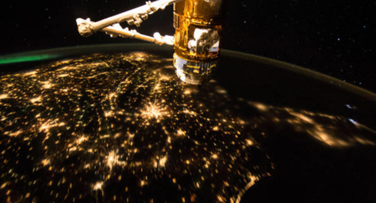 Астронавт NASA с МКС сфотографировал США перед рассветом
