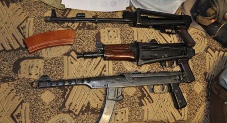 СБУ задержала в Николаеве группу торговцев оружием
