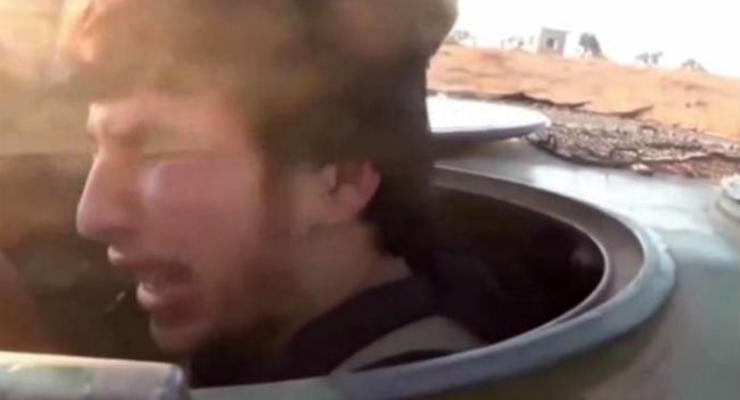 В Сирии тинейджер-смертник не сдержал слез перед взрывом