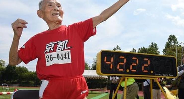 Японец в 105 лет пробежал стометровку за рекордные 42 секунды
