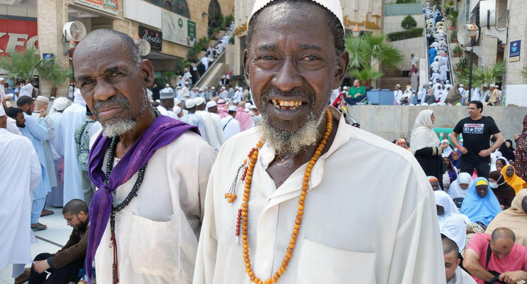 В Мекку продолжают прибывать совершающие хадж мусульмане
