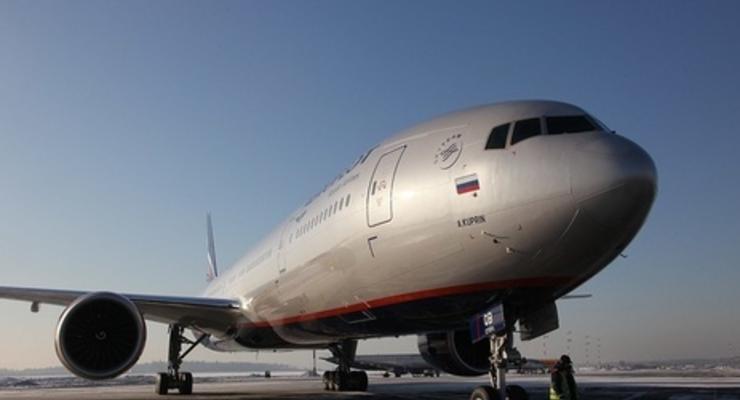 Медведев поручил найти причины для санкций против украинских авиакомпаний