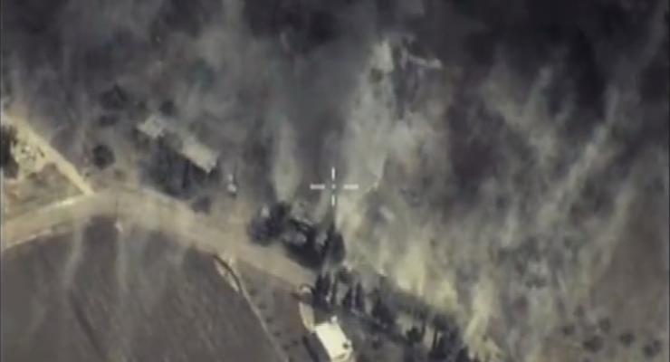 Минобороны России опубликовало кадры авиаудара в Сирии