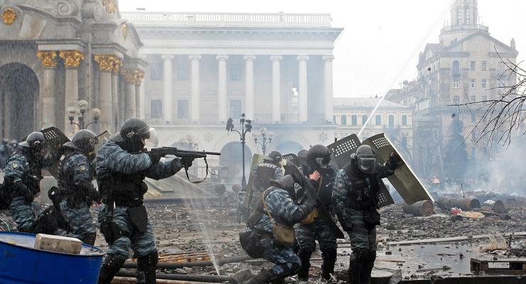 Дело Майдана: суд продлил арест 2 "черным беркутовцам" до октября