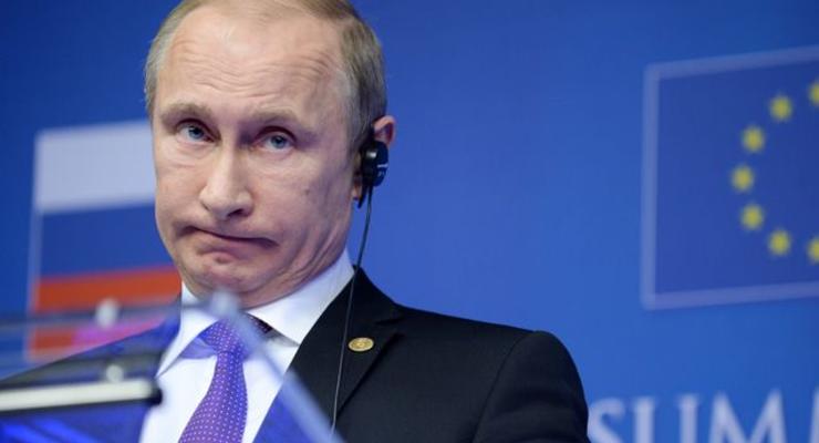 Путин ускакал из Парижа в состоянии бешенства - Сотник