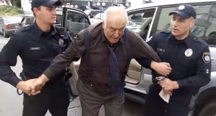 Столичная полиция задержала пьяного кандидата в мэры Харькова