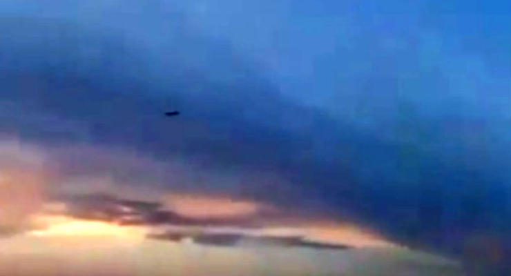 Курды сняли на видео российские ракеты, летящие бомбить Сирию