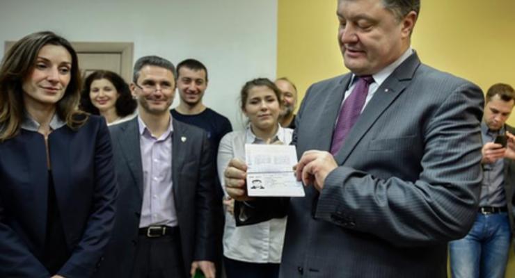 Биометрические паспорта получили более 660 тысяч украинцев