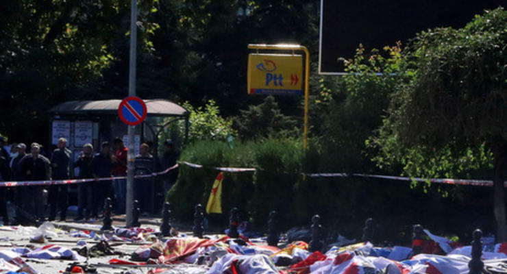 В Турции объявлен трехдневный траур по погибшим в результате взрыва в Анкаре