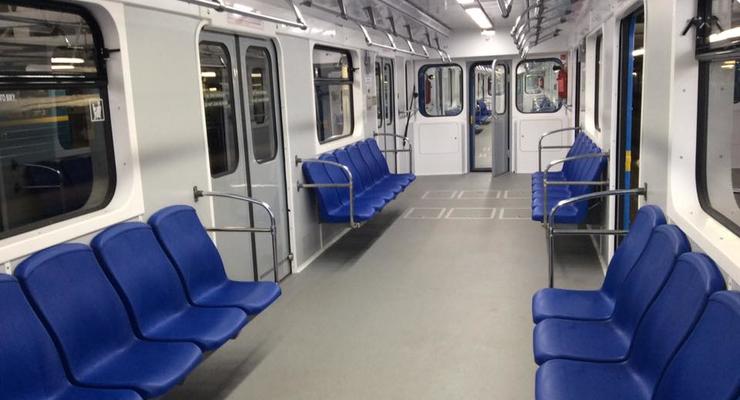 По красной ветке киевского метро пустят новые вагоны