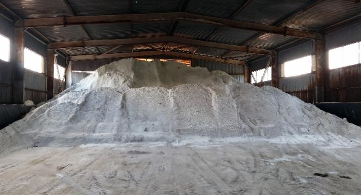 Столица готова к зиме: Киевавтодор заготовил более 30 тысяч т соли