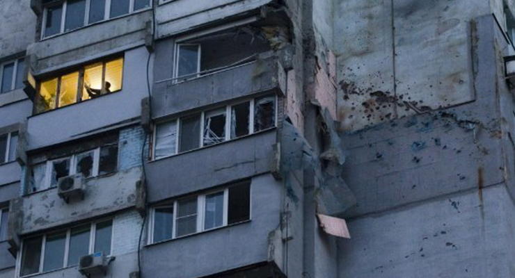В Мариуполе из гранатомета обстреляли жилой дом