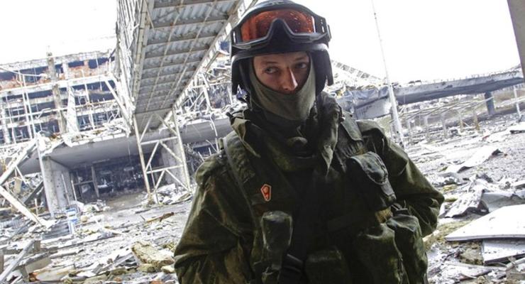 ИС: Боевики перебрасывают людей и вооружение в Донецкий аэропорт