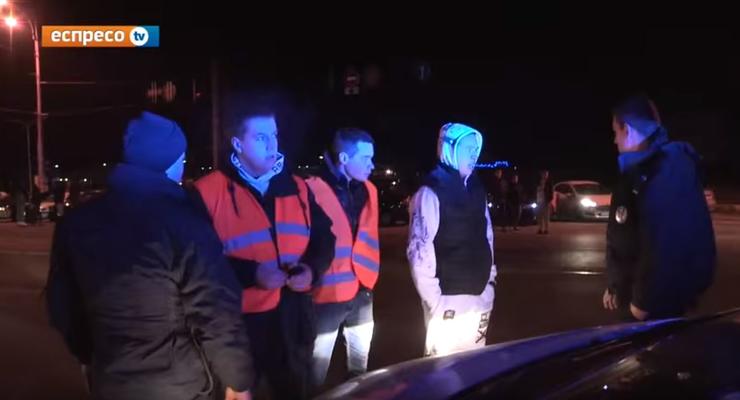 В Киеве полицейские с трудом разогнали неадекватных уличных гонщиков