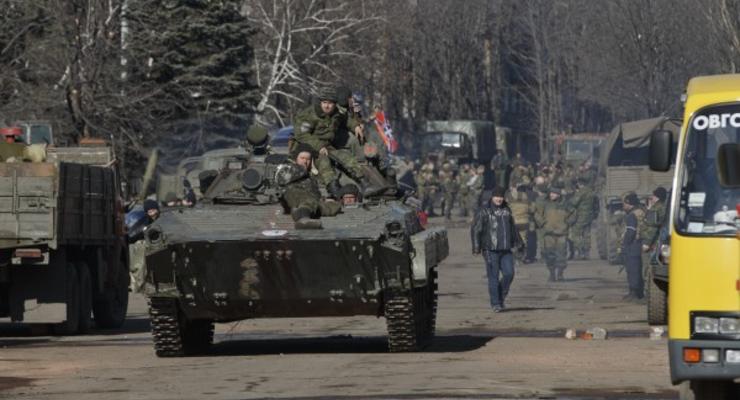 Разведка: Террористы на Донбассе не отводят артиллерию