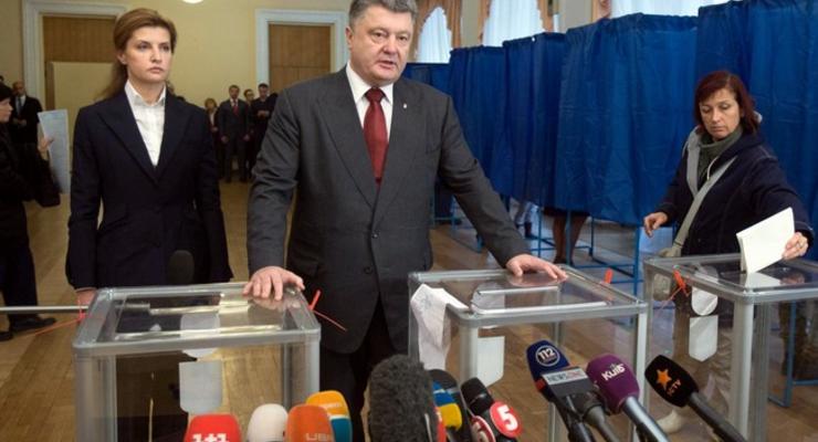 Порошенко: В местных советах нужно создать проукраинские коалиции